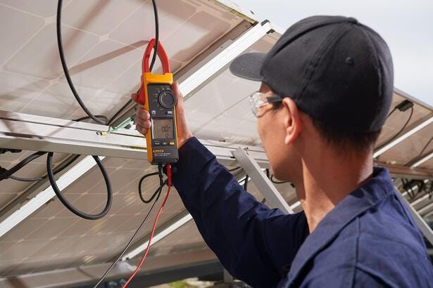 Fluke 393 FC solar clamp meter image 3